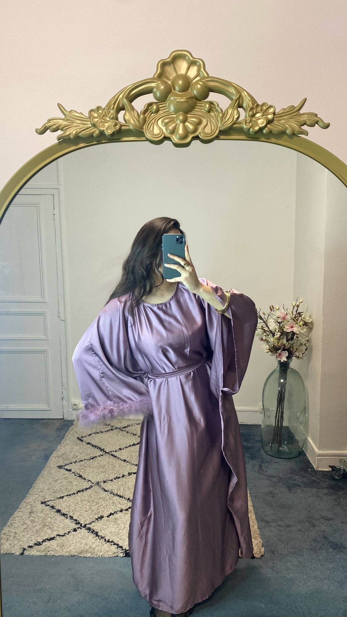 Abaya à plumes