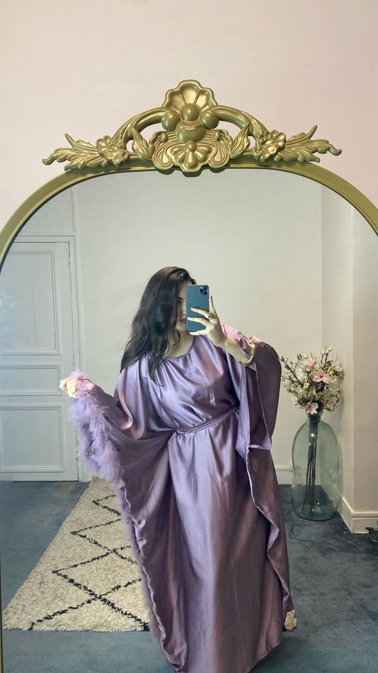 Abaya à plumes