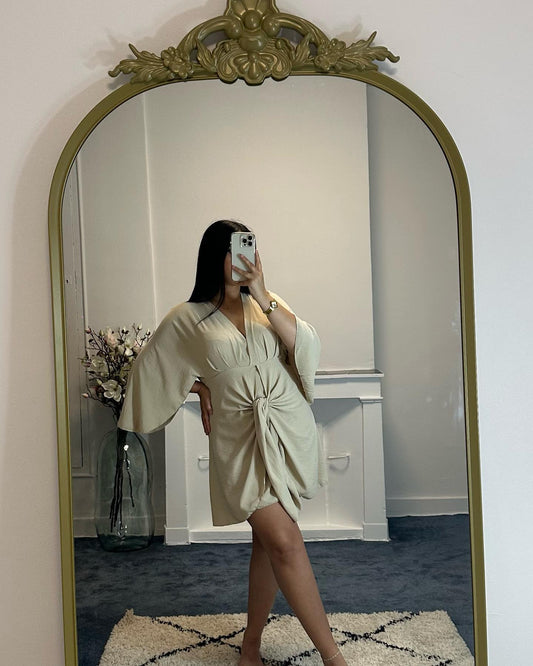 Robe Leslie