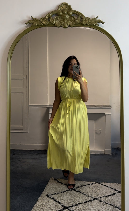 Robe plissée à nouer
