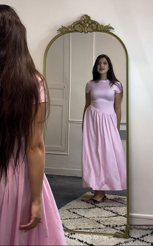 Robe mi-longue plissée