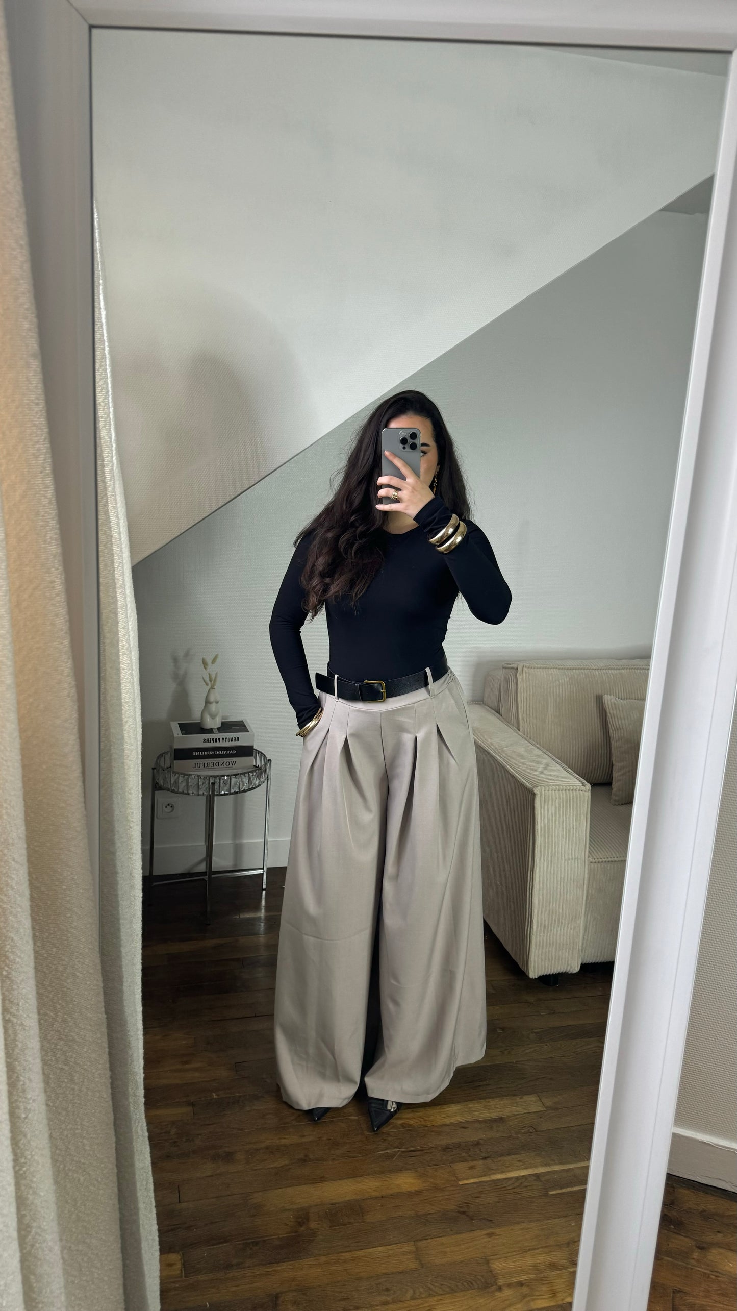 Pantalon à pinces ceinturé